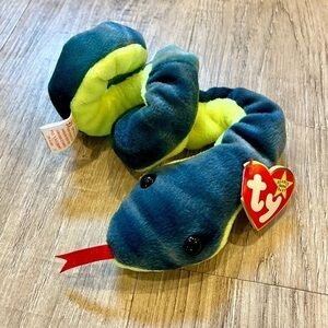 1997 Ty Beanie Baby Hissy Snake With Tag
